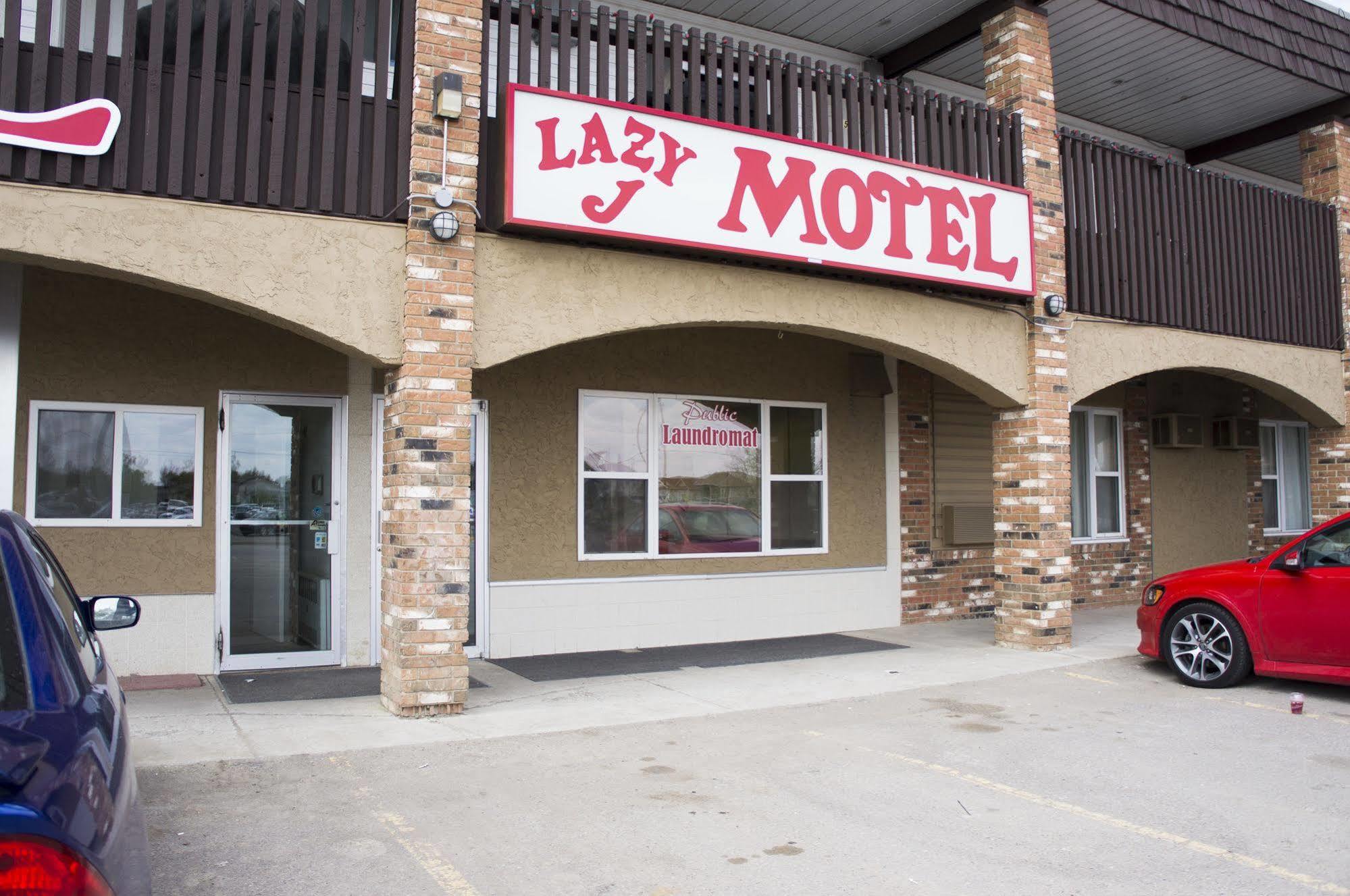 Lazy J Motel Claresholm Exterior photo